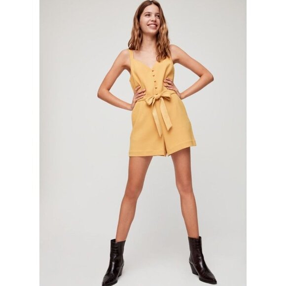 Aritzia Little Moon White Petunia short romper size 10 - Picture 16 of 16